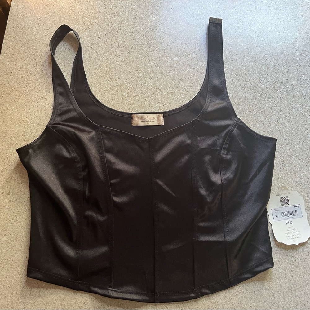 -NWT Altar’d State medium black crop tank